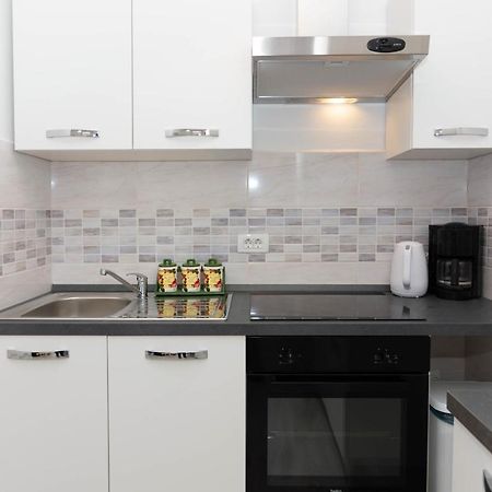 Apartment Ana Pula Zewnętrze zdjęcie