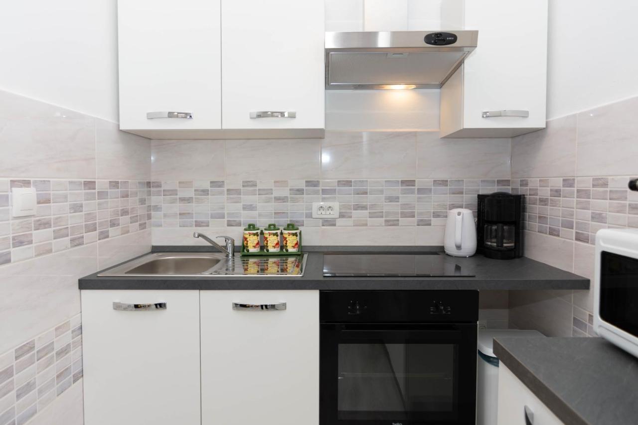 Apartment Ana Pula Zewnętrze zdjęcie