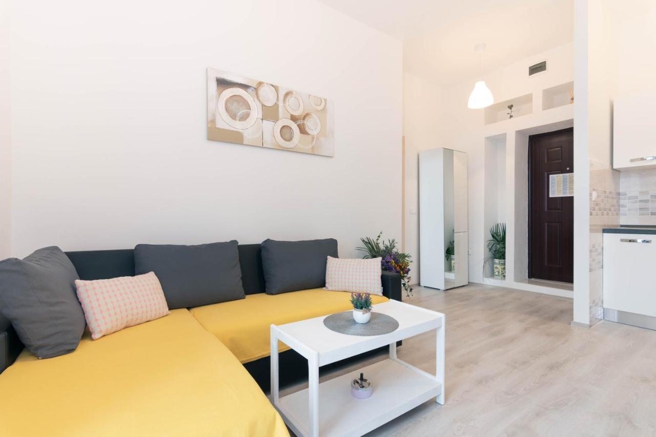 Apartment Ana Pula Zewnętrze zdjęcie