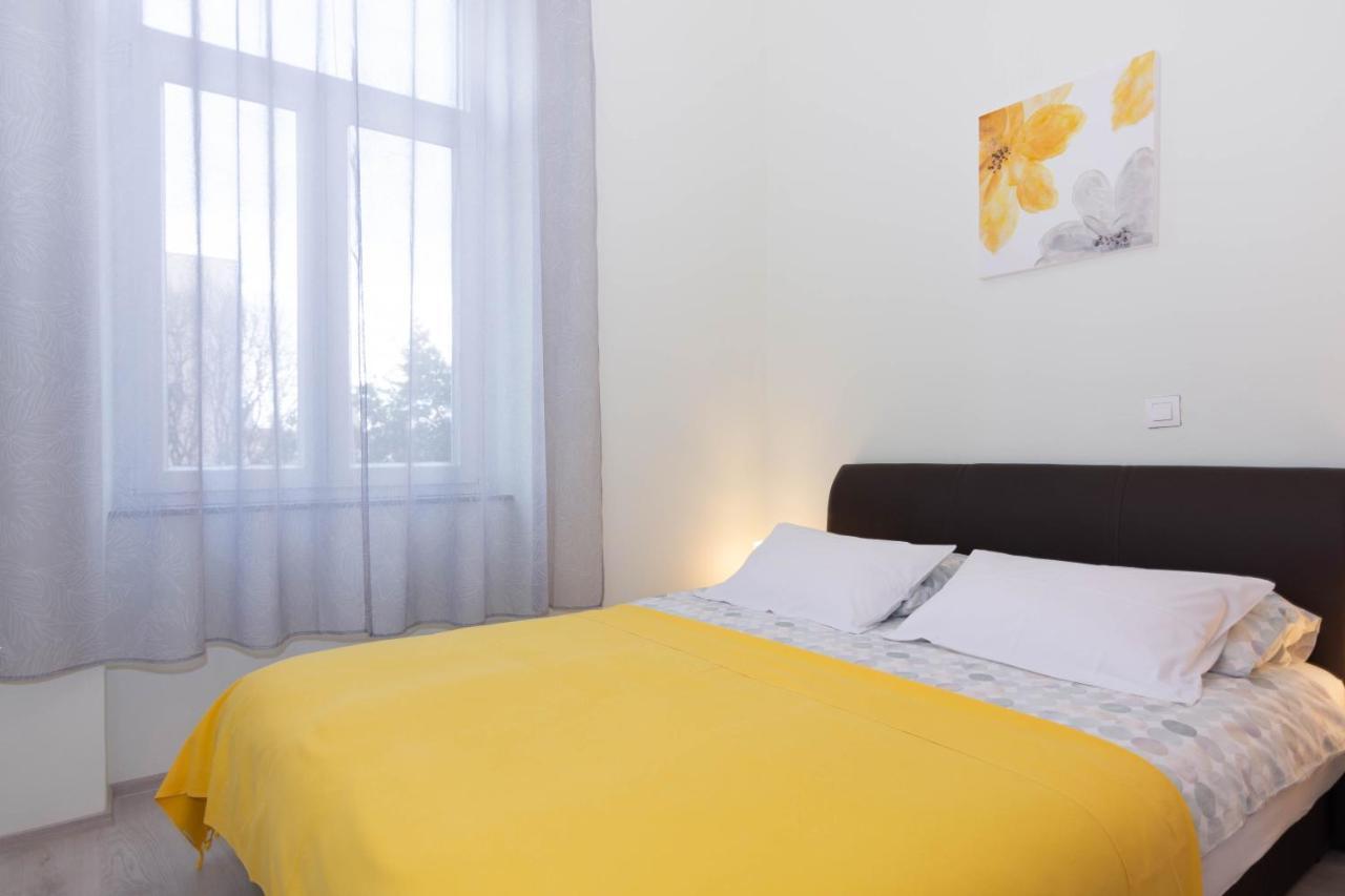 Apartment Ana Pula Zewnętrze zdjęcie